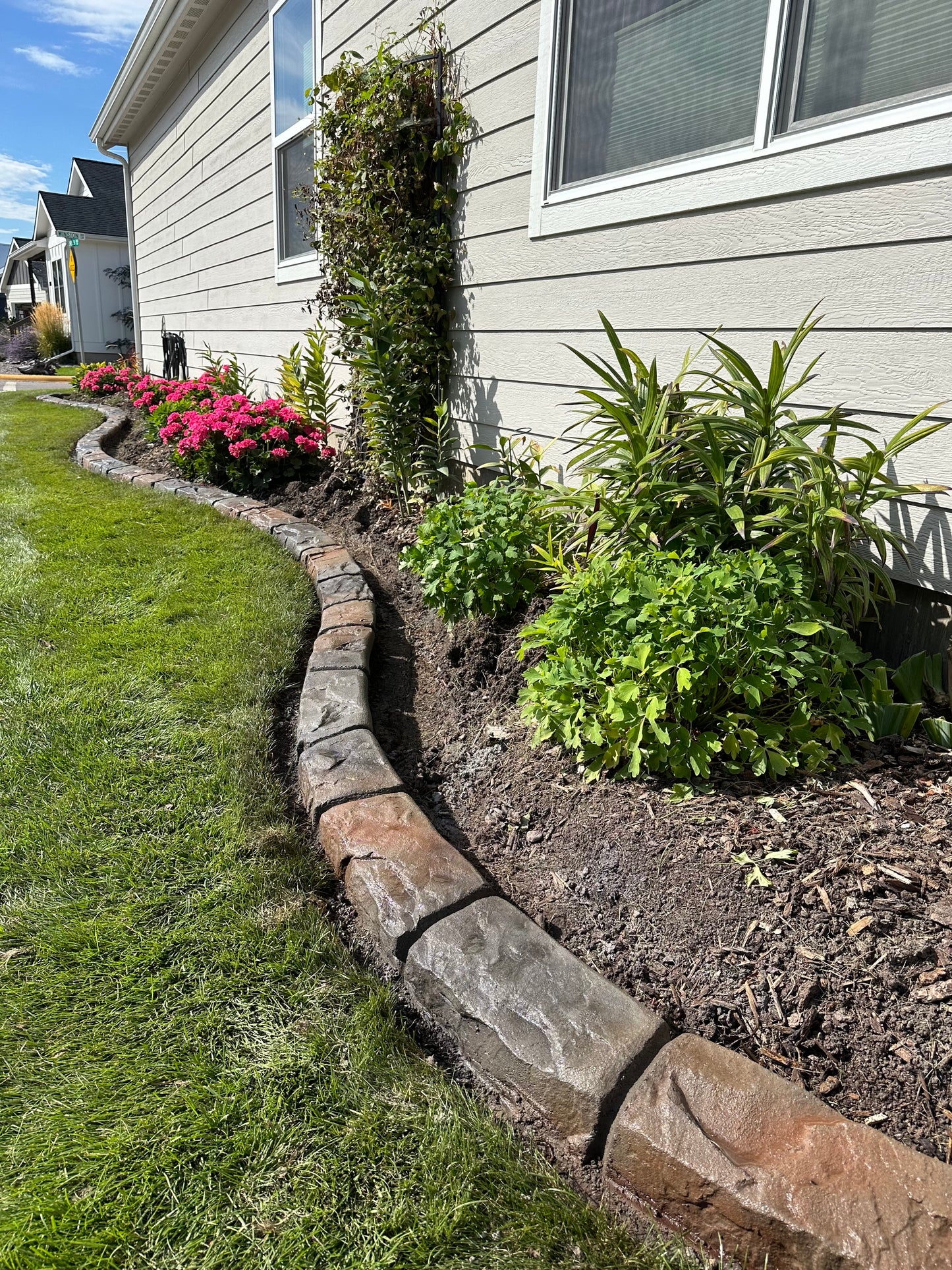 Glacier Stone Curb