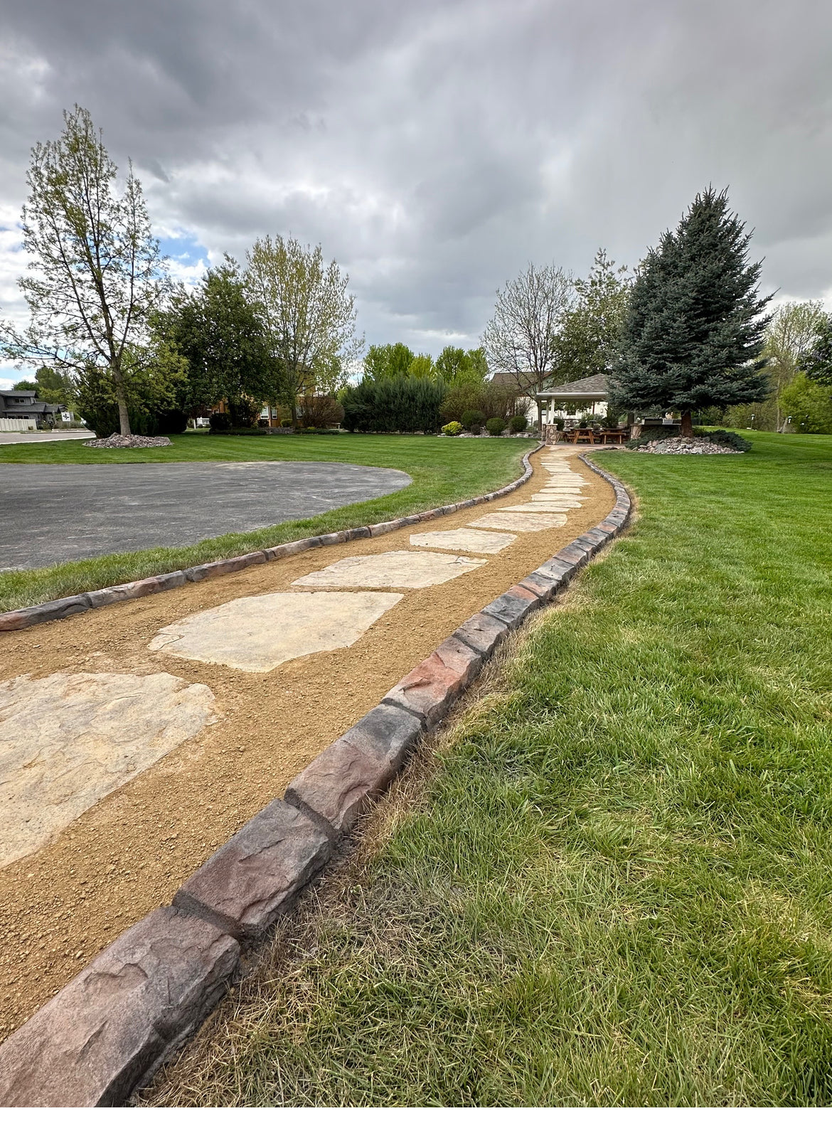 Glacier Stone Curb
