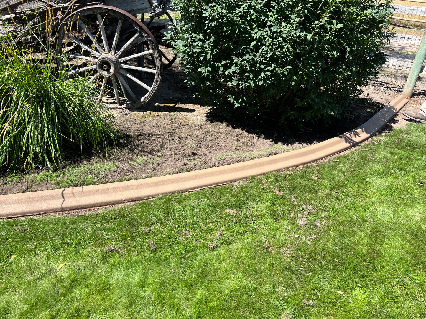 Mower Trowel Curb